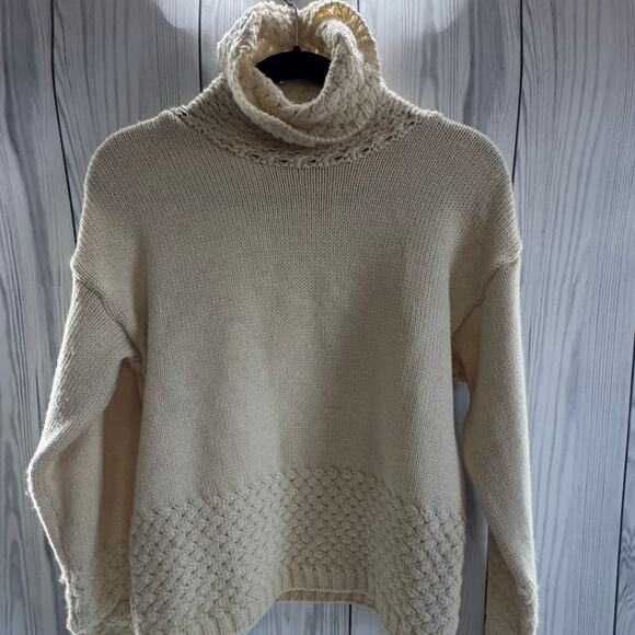Vintage Aran Crafts Womens Cream Ireland Wool Knit Turtleneck Sweater Size Med - Picture 1 of 7